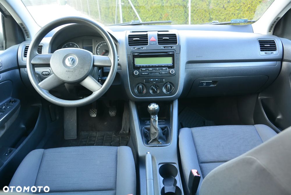 Volkswagen Golf 1.6 FSI Trendline - 10