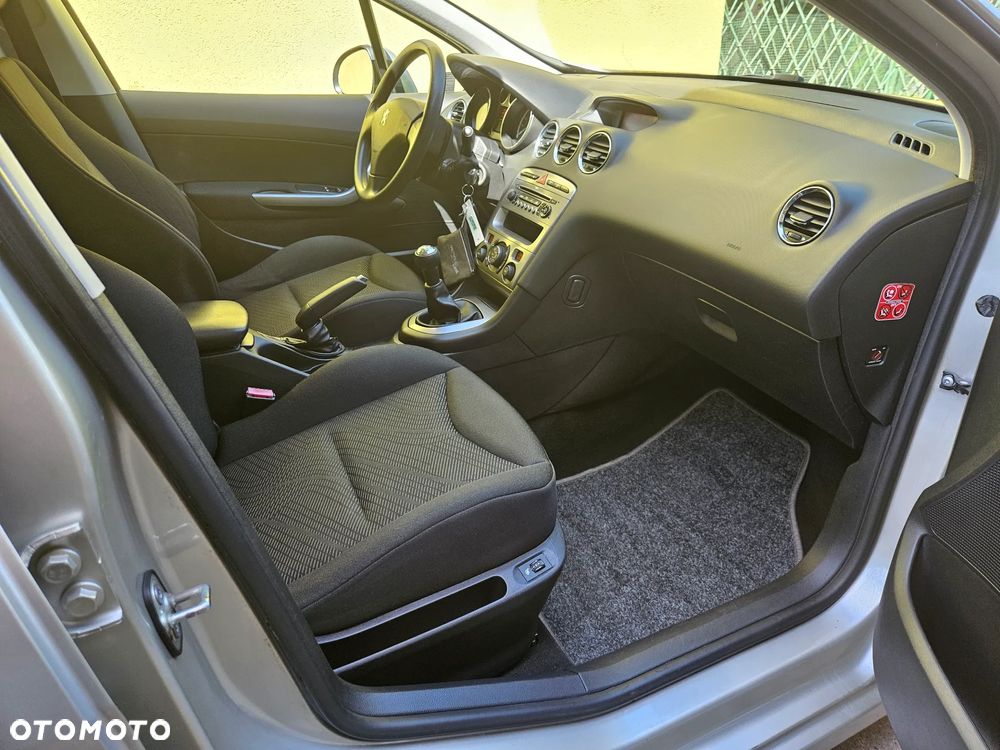 Peugeot 308 - 16