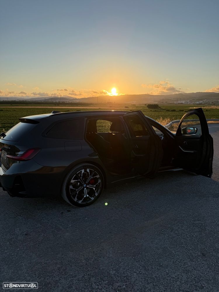 BMW 330 e Pack Desportivo M Pro Auto - 14