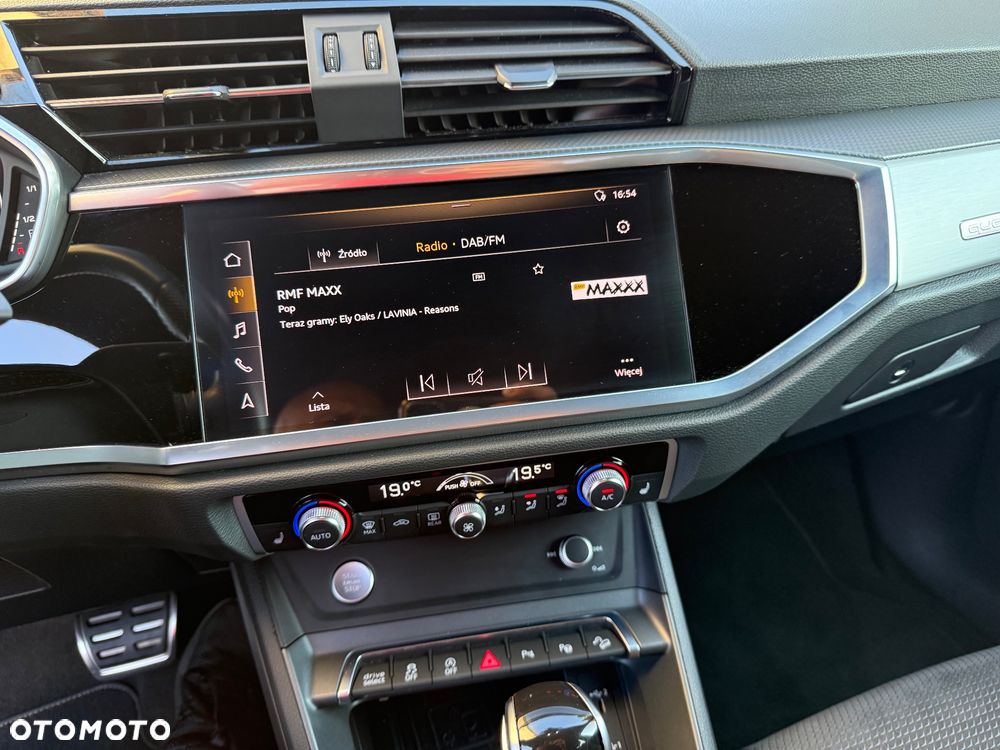 Audi Q3 - 18