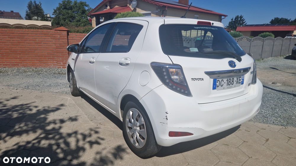 Toyota Yaris 1.5 VVT-i Comfort - 4