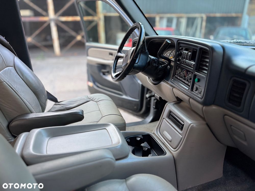 Chevrolet Tahoe - 8
