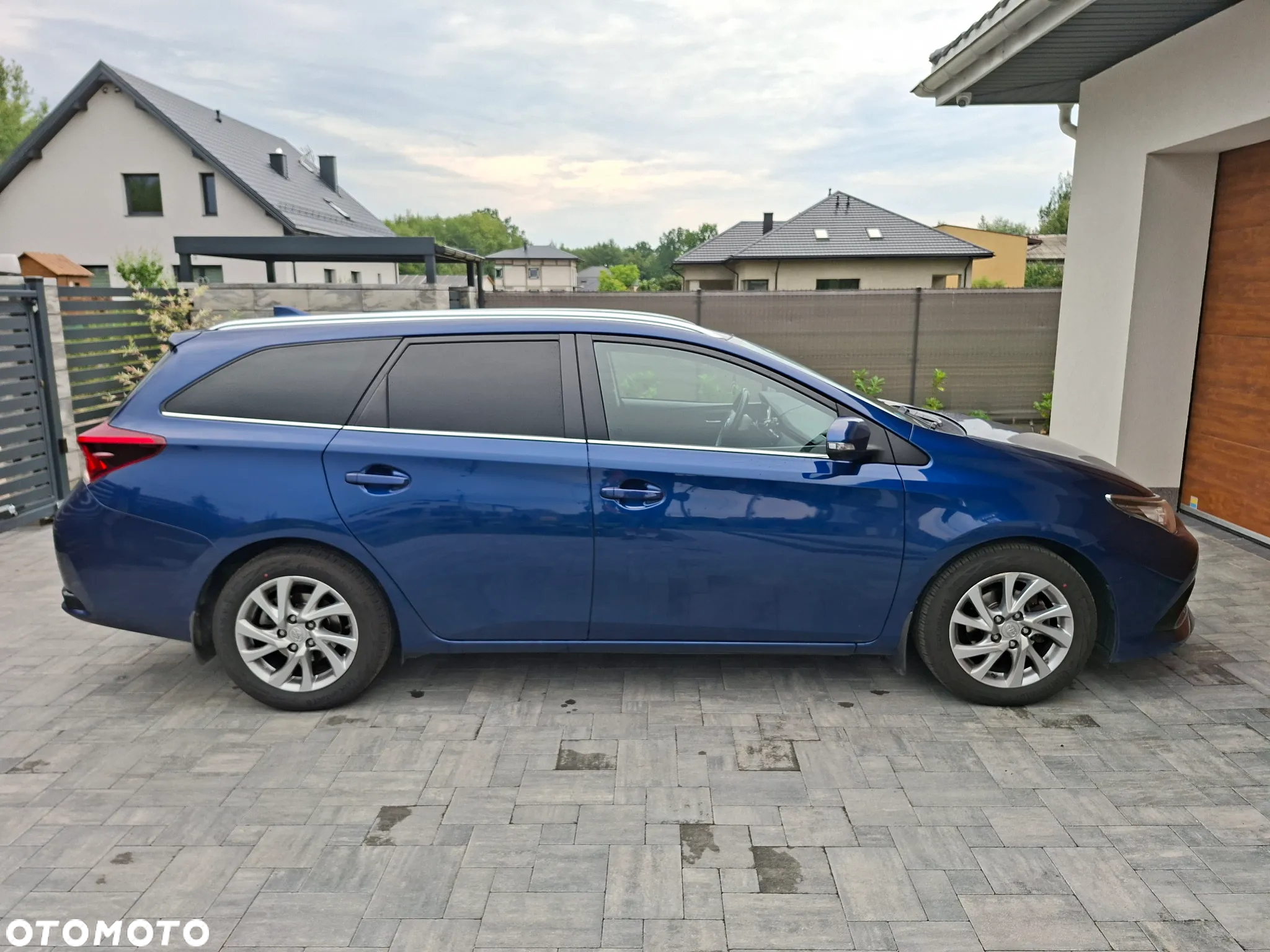 Toyota Auris 1.4 D-4D Premium - 7