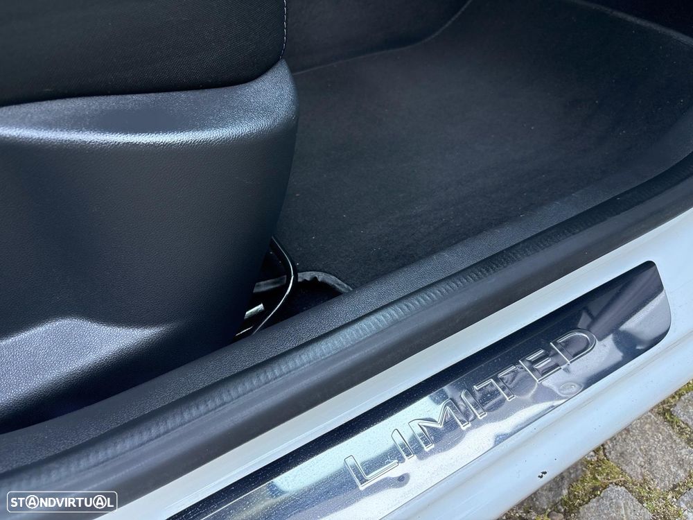 Renault Clio 1.5 dCi Limited EDition - 15