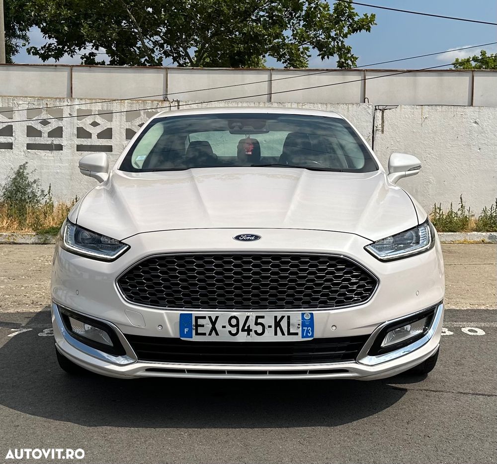 Ford Mondeo Vignale 2.0 Hybrid - 13