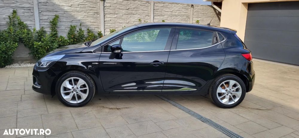 Renault Clio - 25