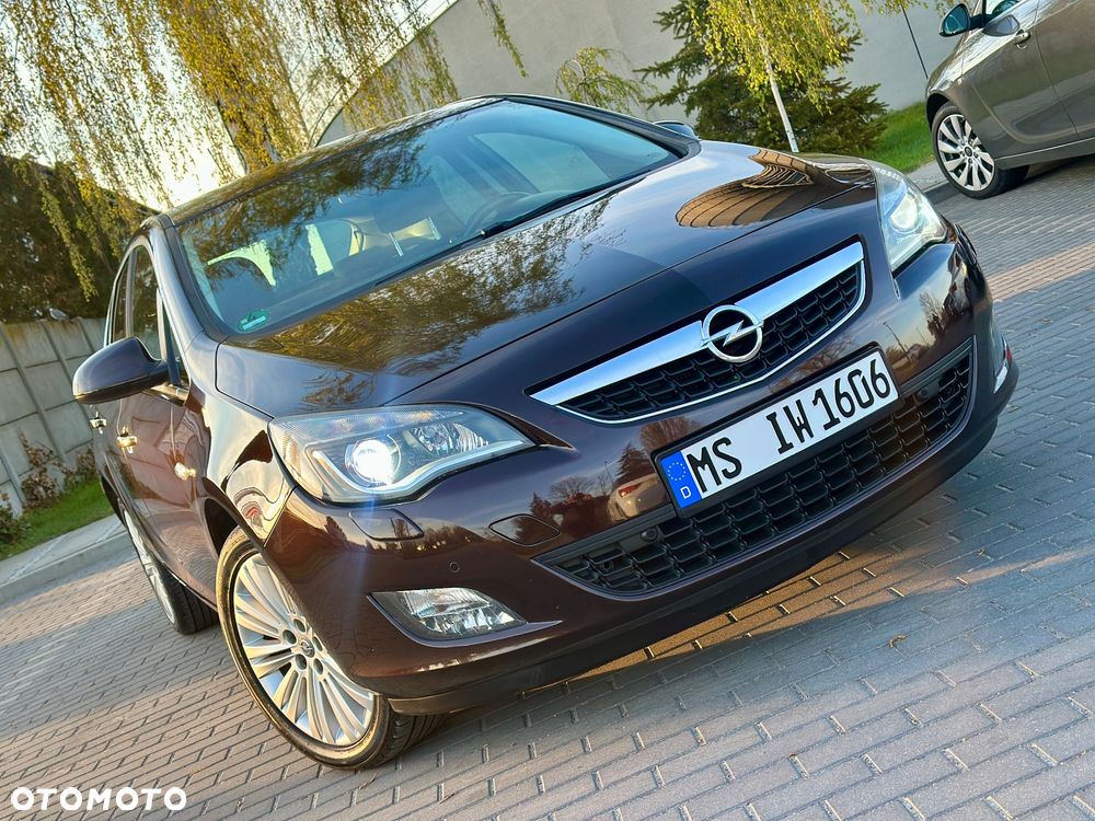 Opel Astra 1.4 Turbo Color Edition - 1
