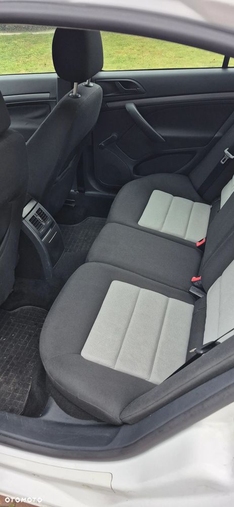 Skoda Octavia 1.6 Classic - 7