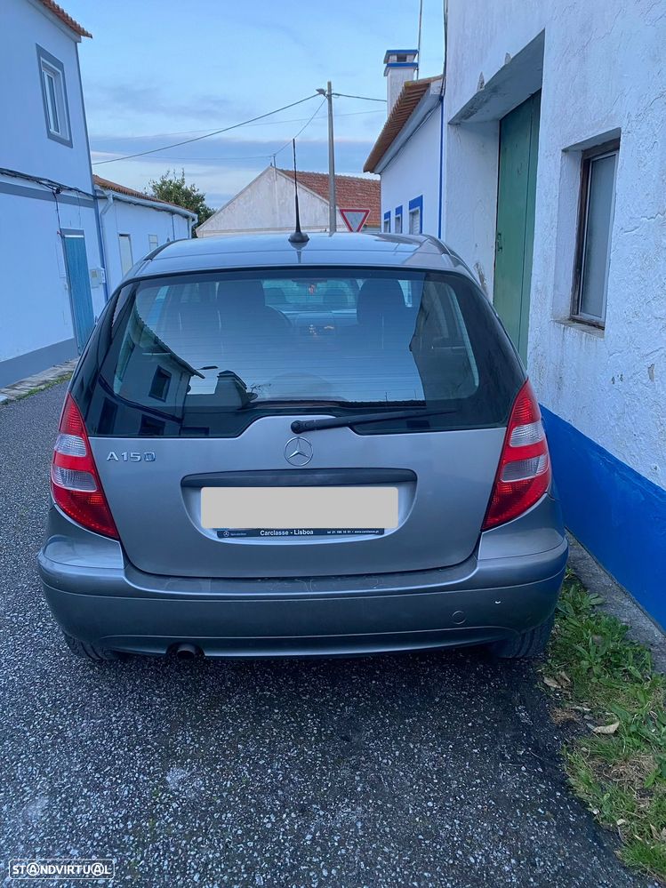 Mercedes-Benz A 150 Elegance Automatic - 10