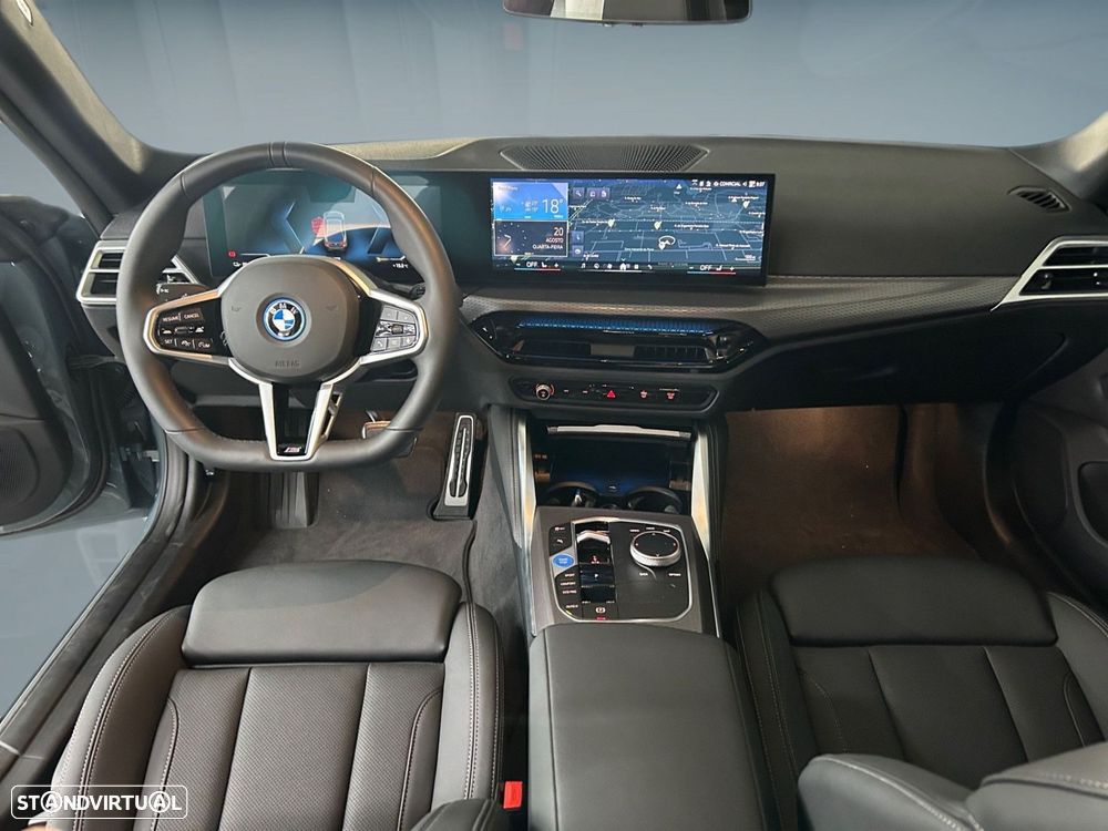 BMW i4 eDrive40 Edição Desportiva M - 15