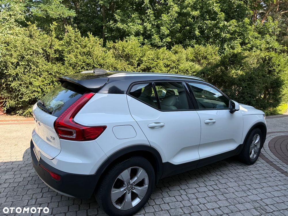 Volvo XC 40 T3 Momentum - 3
