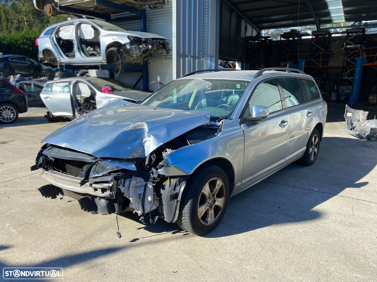 Volvo V70 III 2.0D (136cv) de 2010 - Peças Usadas (7803) - 2