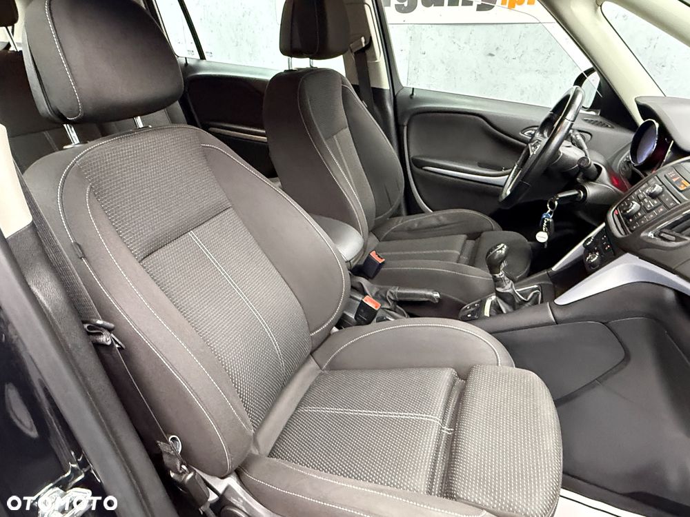 Opel Zafira - 10