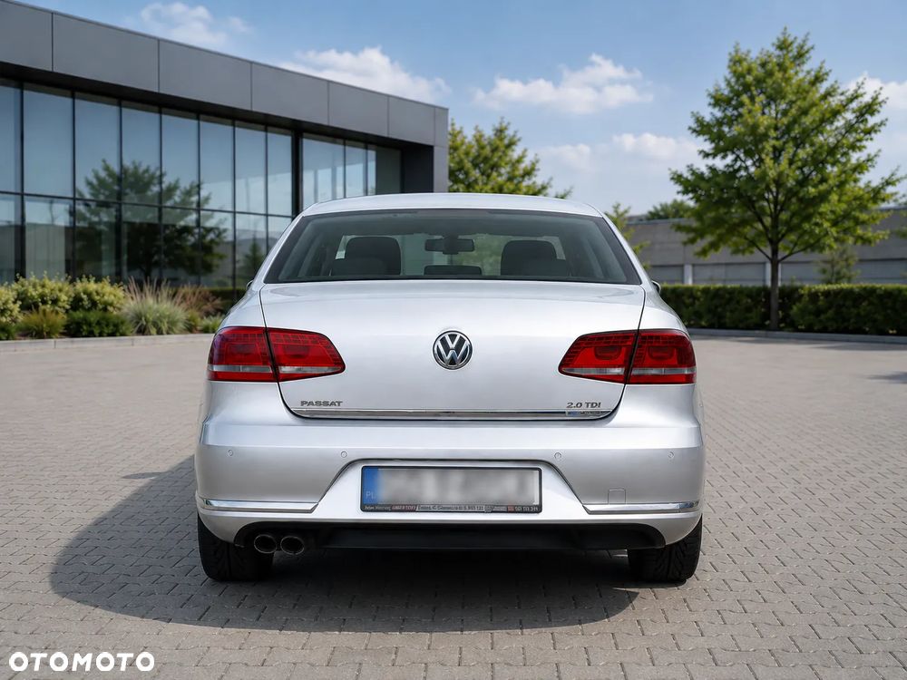 Volkswagen Passat 2.0 TDI Comfortline - 6