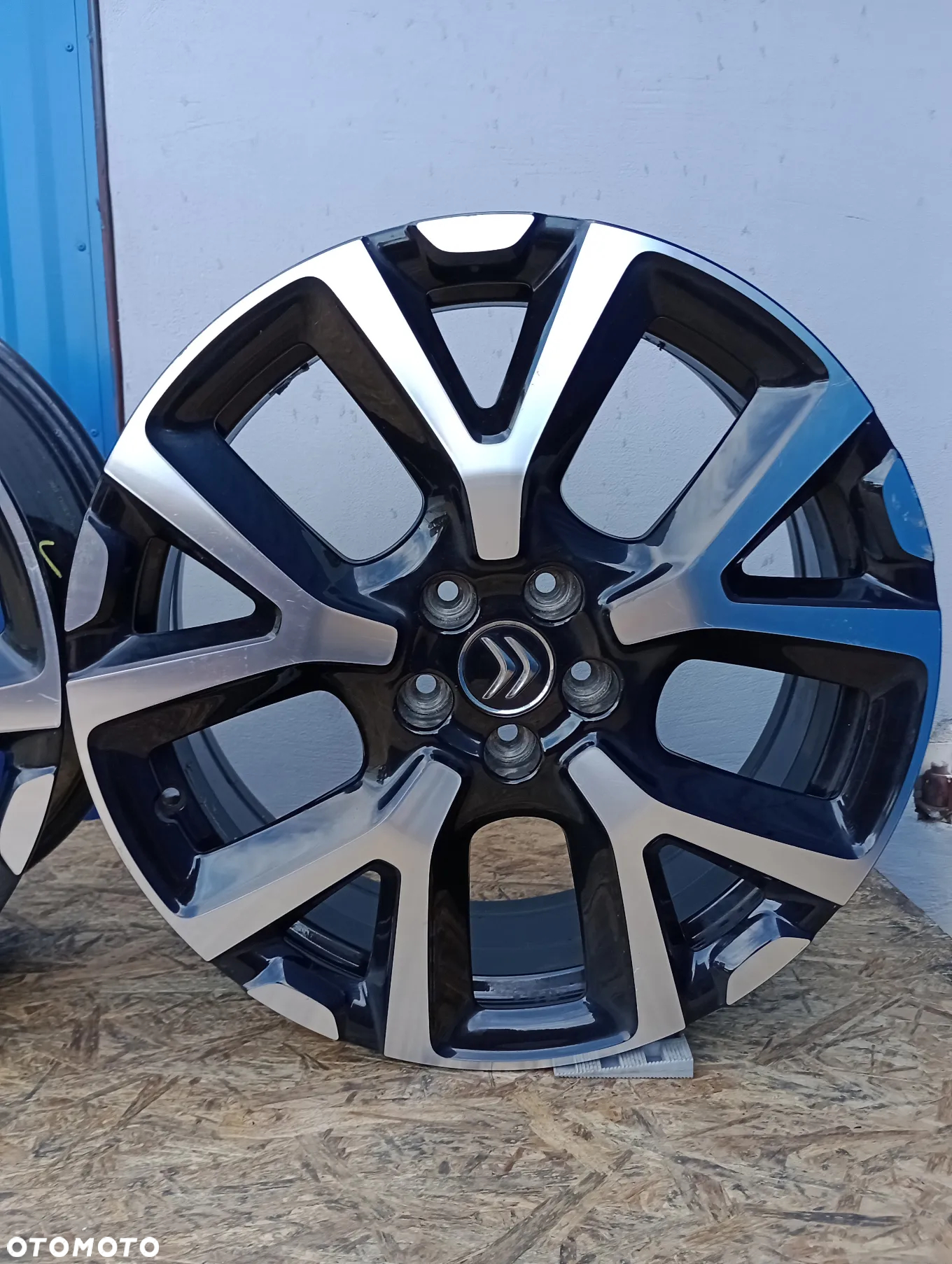 FELGI ALUMINIOWE 5x108 R19 7J ET38 CITROEN C5 AIRCROSS DS AUTOMOBILES DS4 - 6