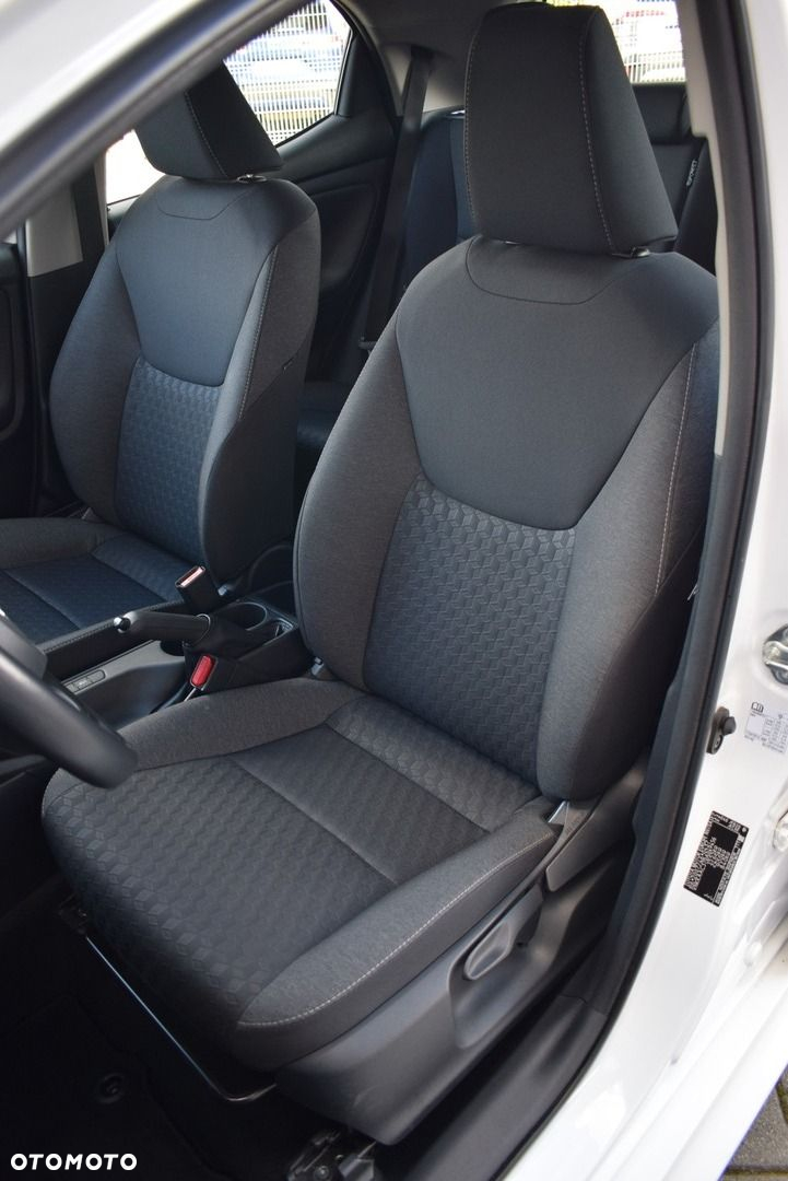 Toyota Yaris - 14