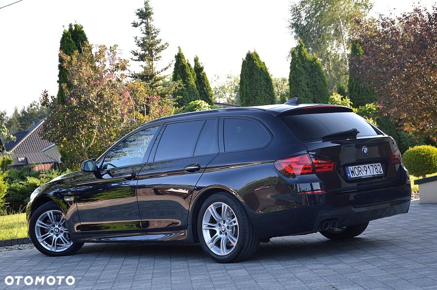 BMW Seria 5 530d xDrive Sport-Aut Modern Line - 12