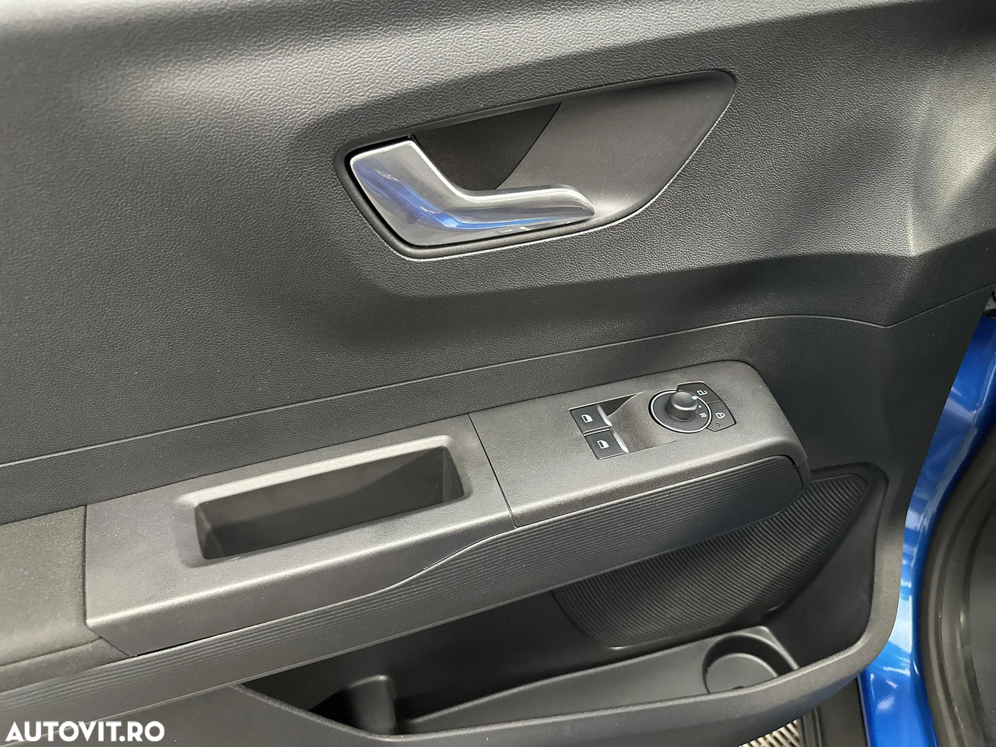 Ford Tourneo Courier - 14