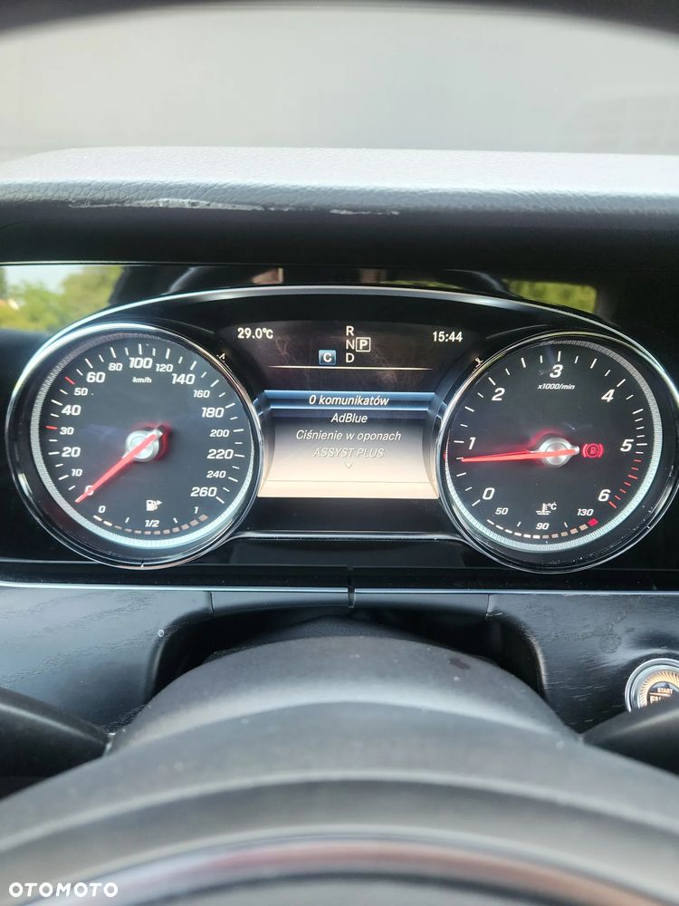 Mercedes-Benz Klasa E 220 d 4-Matic 9G-TRONIC - 9