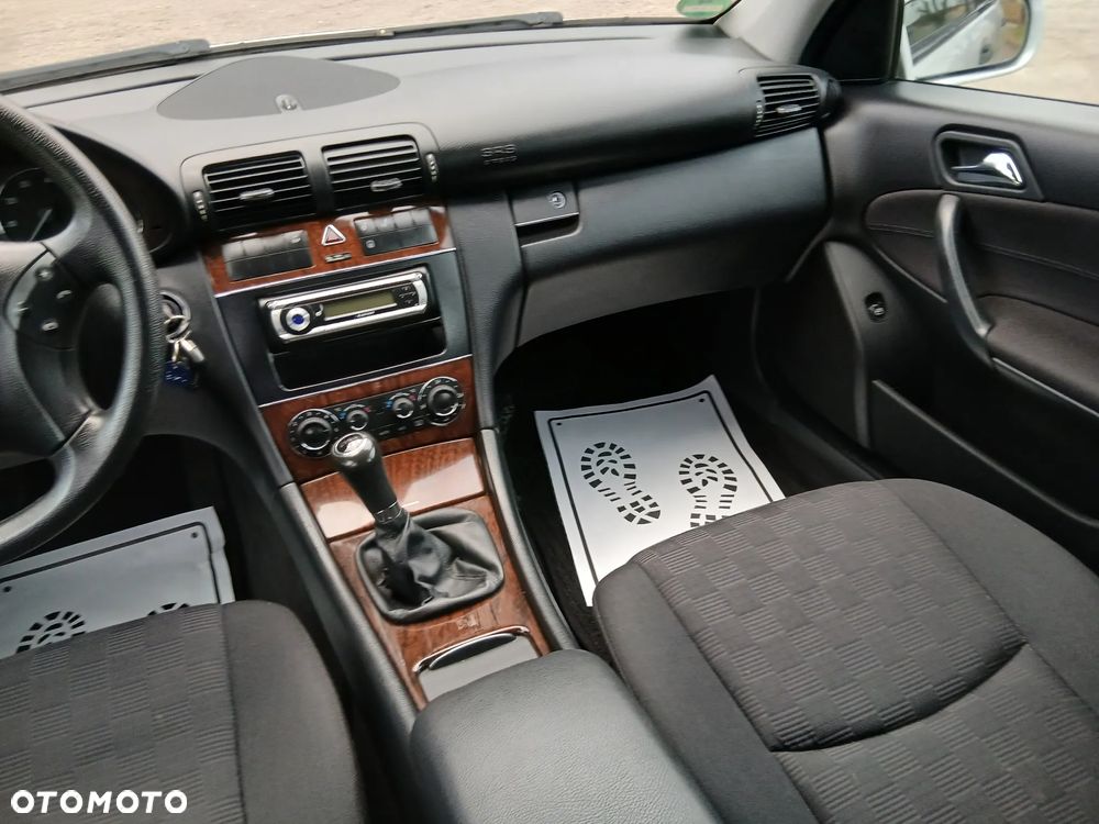 Mercedes-Benz Klasa C 180 Kompressor Classic Starline - 22