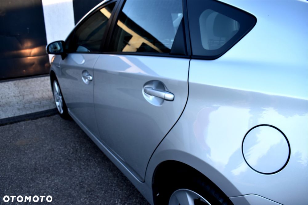 Toyota Prius (Hybrid) Executive - 9