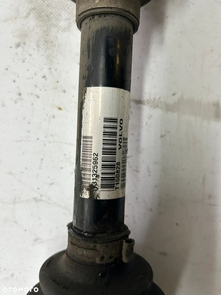 Volvo V-40 II 2012- przegub półóś prawa długa 2.0 t T2 półośka 31325962 - 5