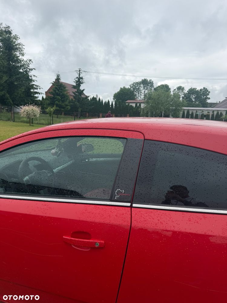 Opel Astra 2.0 T - 1