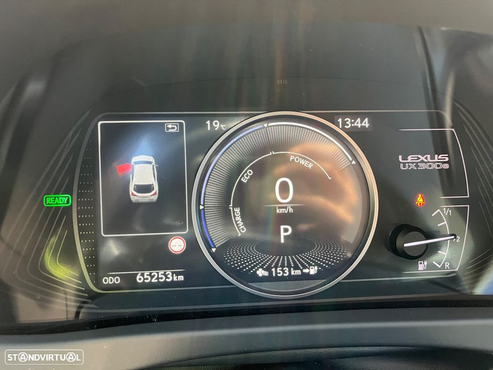 Lexus UX 300e Executive Line - 23