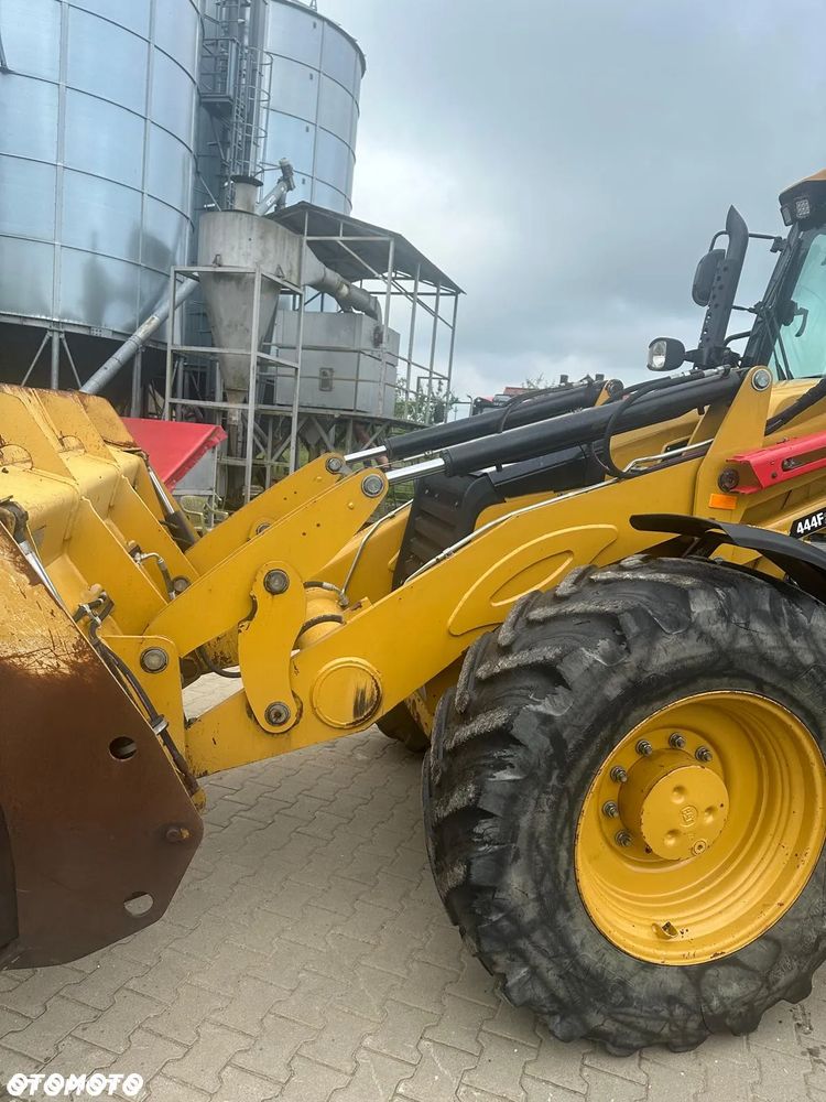 Caterpillar 444f2 - 6