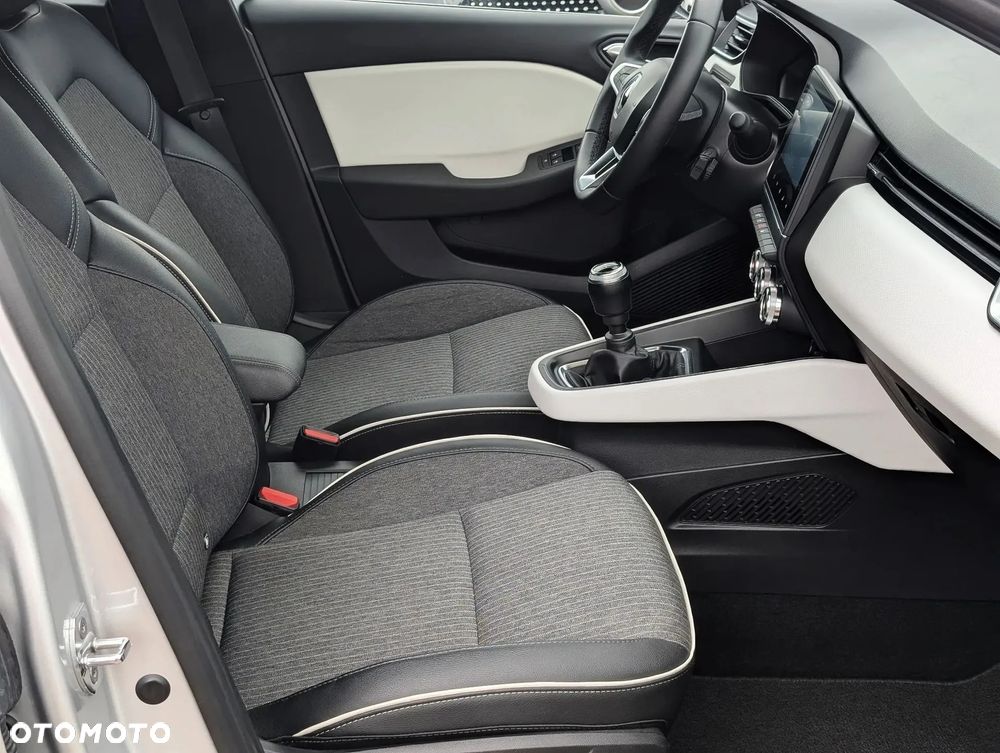 Renault Clio TCe 90 TECHNO - 13