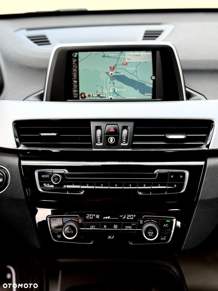 BMW X1 sDrive16d Sport Line - 33