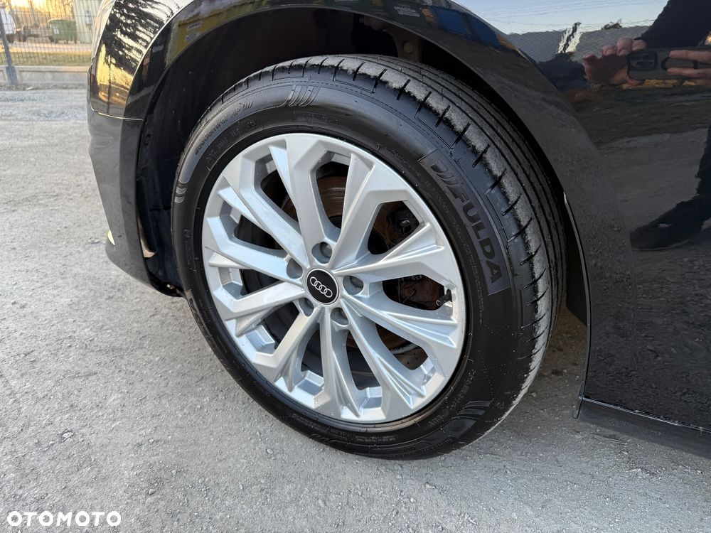 Audi A4 Avant 30 TDI S tronic advanced - 12