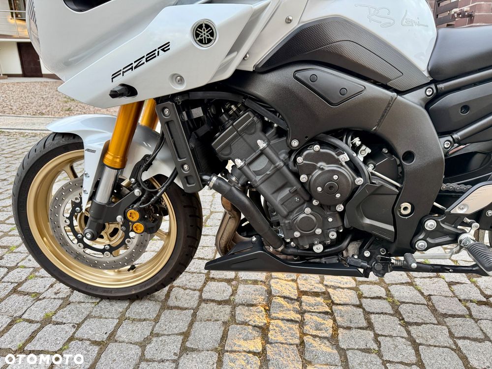 Yamaha FZ8 - 14