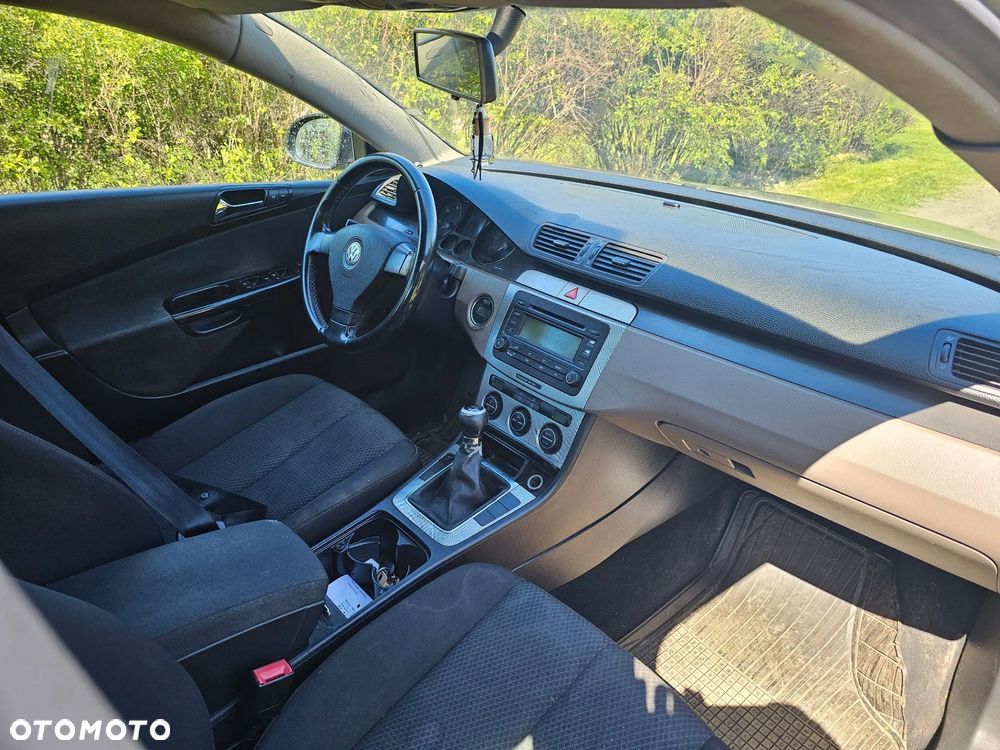 Volkswagen Passat 2.0 TDI 4Mot Highline - 8