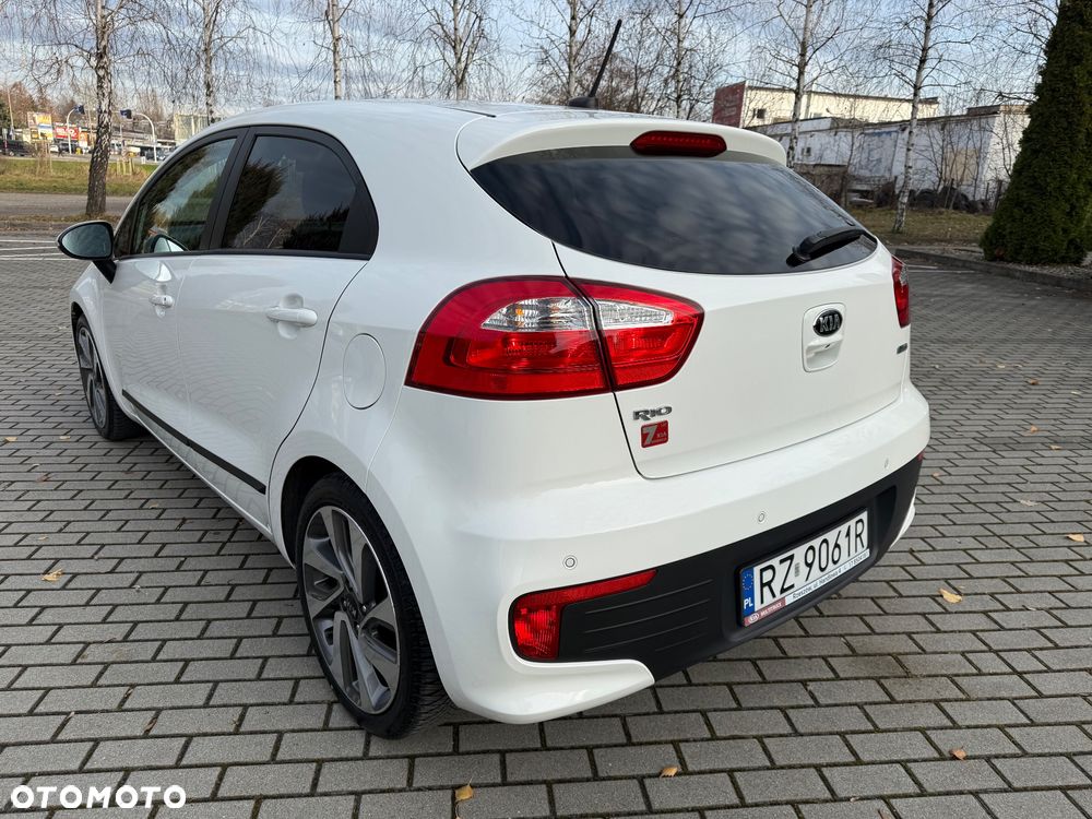 Kia Rio 1.2 Business Line - 4