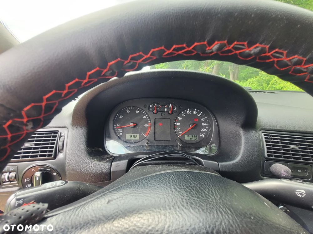 Volkswagen Golf - 16