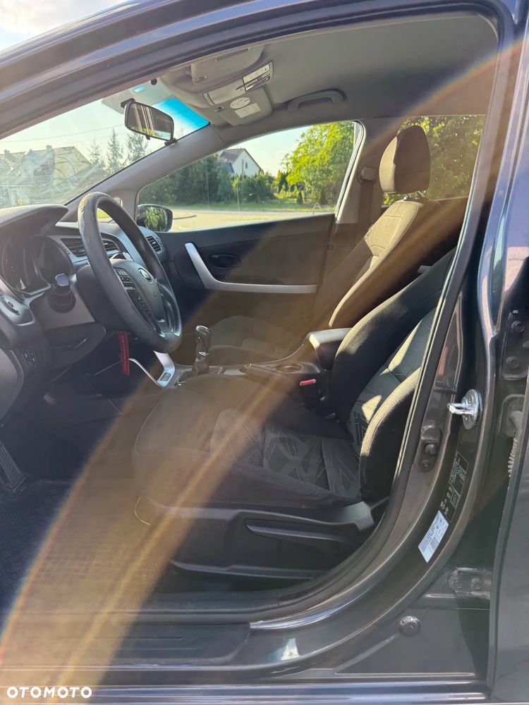 Kia Ceed 1.6 CRDi M - 6