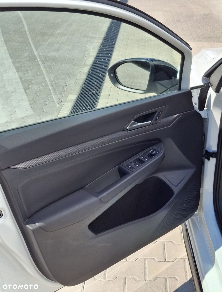 Volkswagen Golf - 11