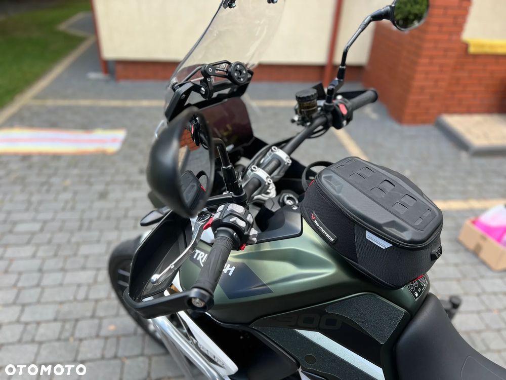 Triumph Tiger - 9