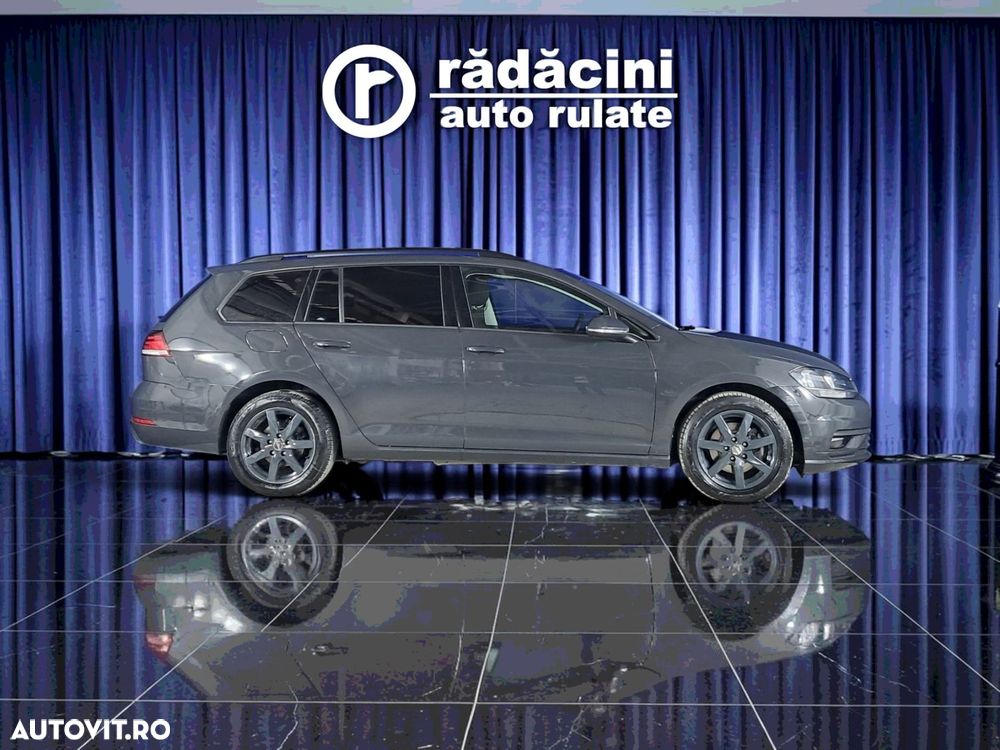 Volkswagen Golf - 5