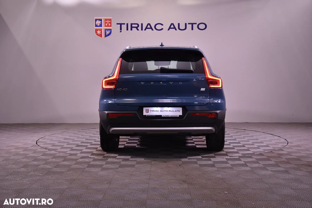 Volvo XC 40 - 5