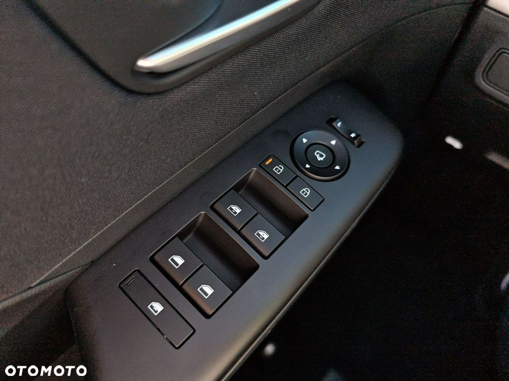 Hyundai Kona - 9