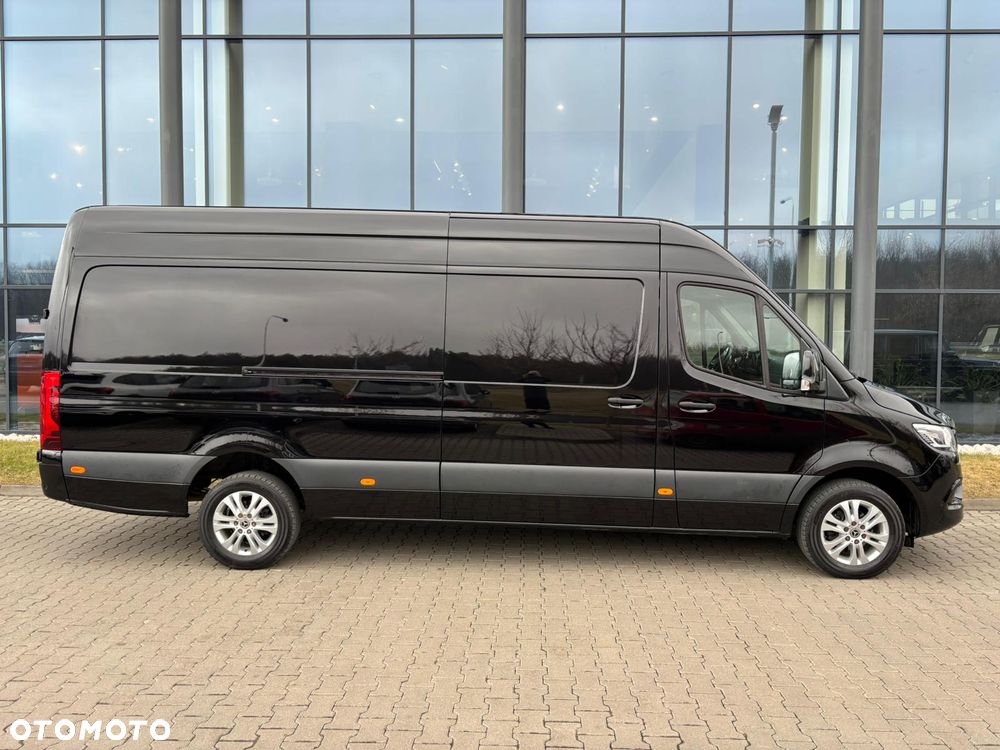 Mercedes-Benz Sprinter - 4