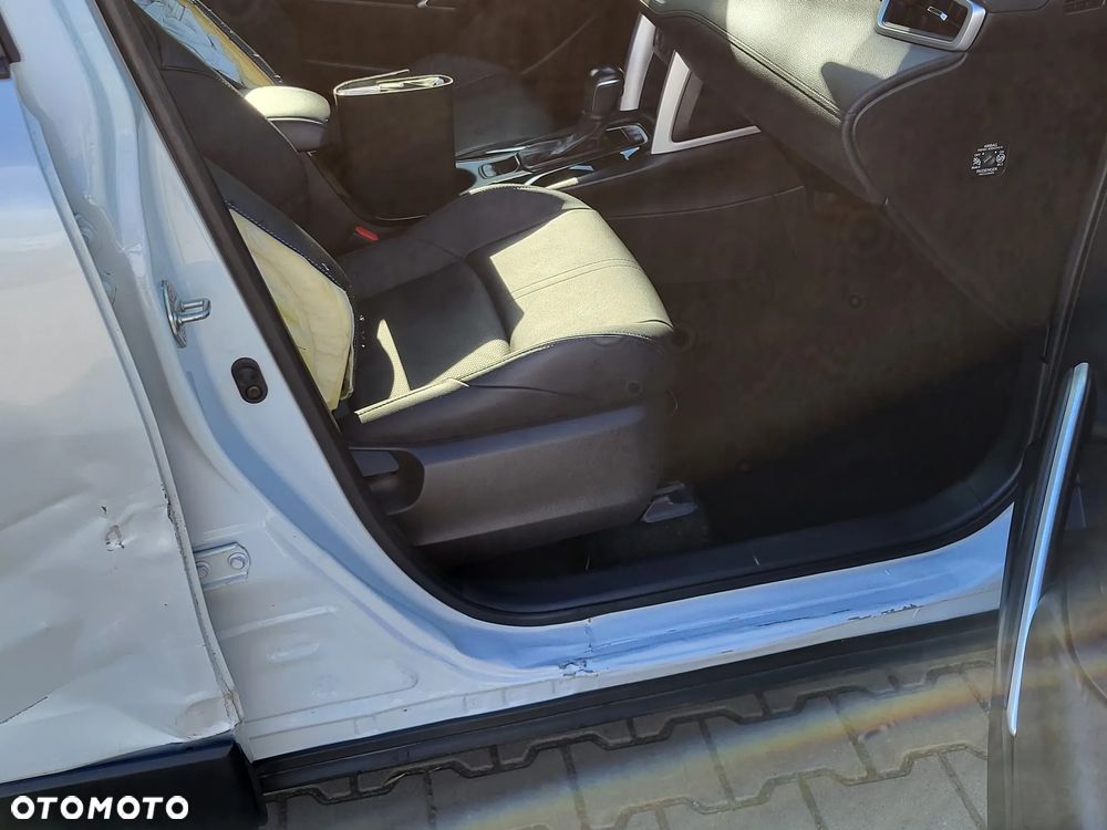 Toyota Corolla Cross 2.0 Hybrid Premiere Edition AWD - 34