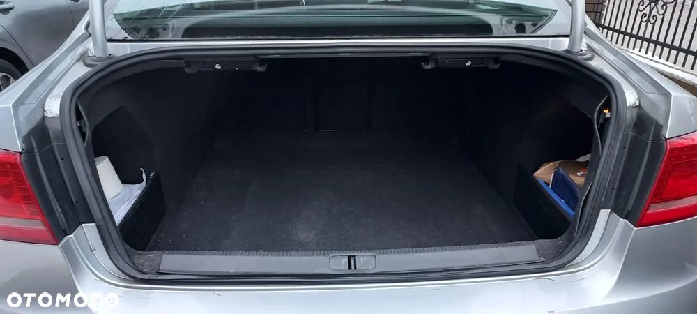 Volkswagen Passat 2.0 TDI Comfortline DSG - 9