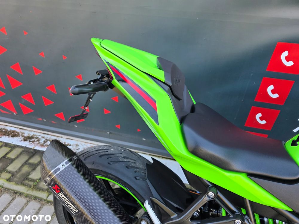 Kawasaki Ninja 400 - 22