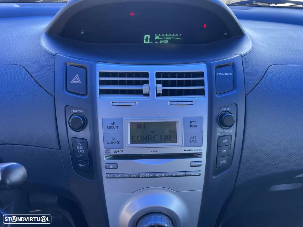 Toyota Yaris 1.0 VVT-i AC Manual - 14