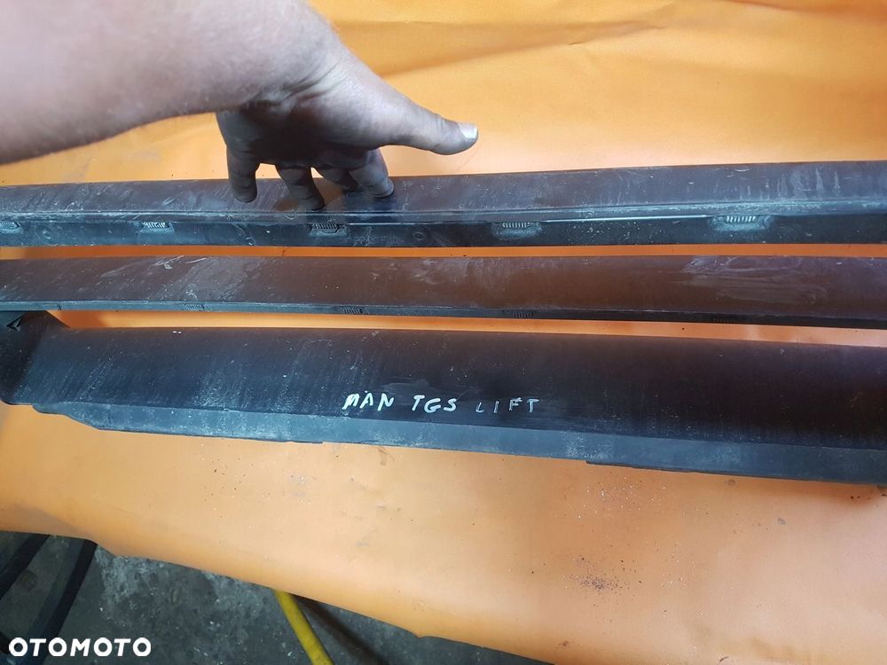 ZDERZAK ŚRODKOWY GRILL ATRAPA MAN TGS EURO 6 LIFT - 3