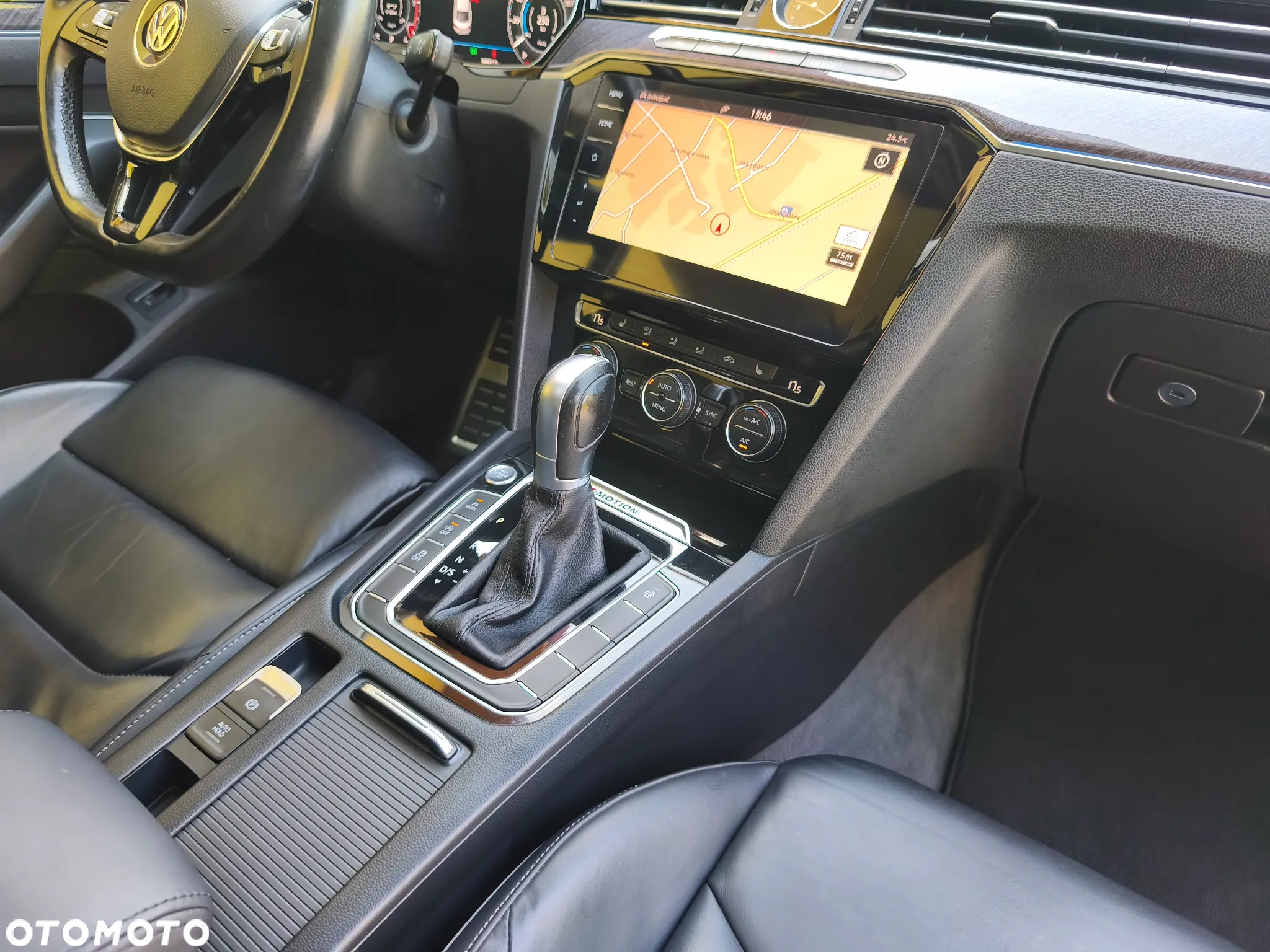 Volkswagen Arteon 2.0 TDI SCR 4Motion DSG Elegance - 32