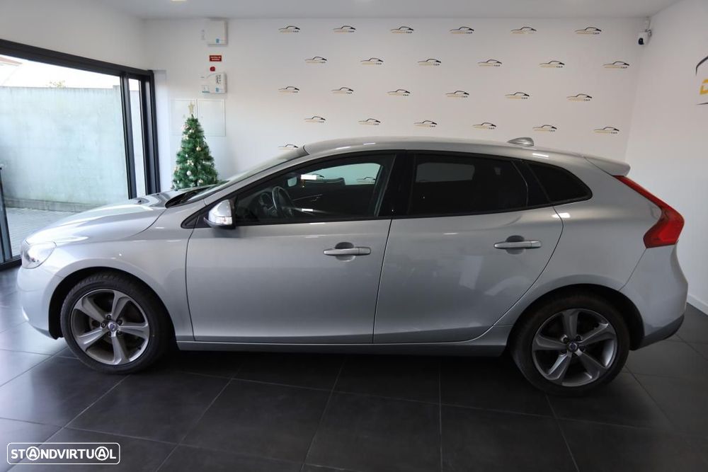 Volvo V40 2.0 D2 Kinetic - 3